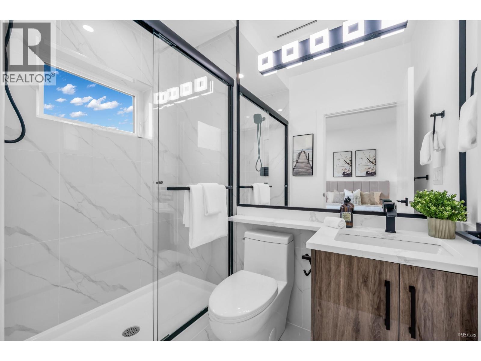 2 3344 ADANAC STREET, Vancouver