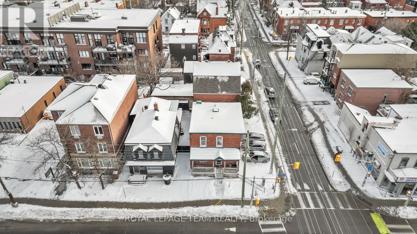 498 GLADSTONE AVENUE - 29