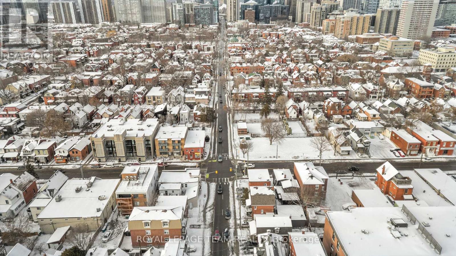 498 GLADSTONE AVENUE - 30
