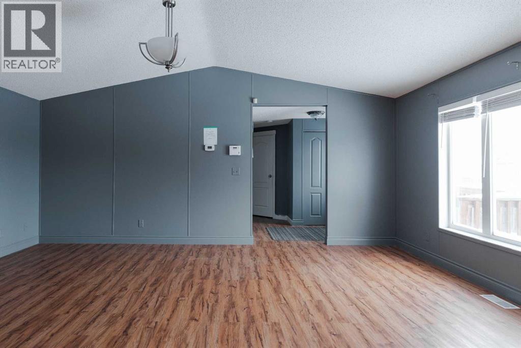 101 Balsam Way, Fort McMurray