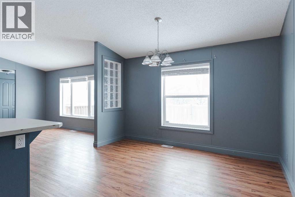 101 Balsam Way, Fort McMurray