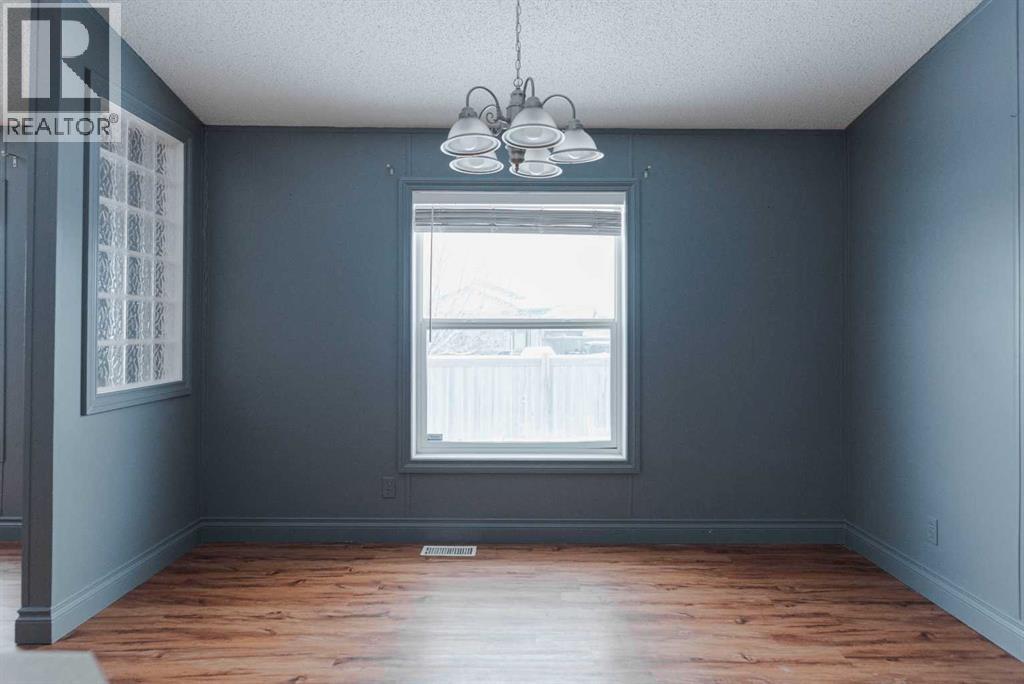 101 Balsam Way, Fort McMurray