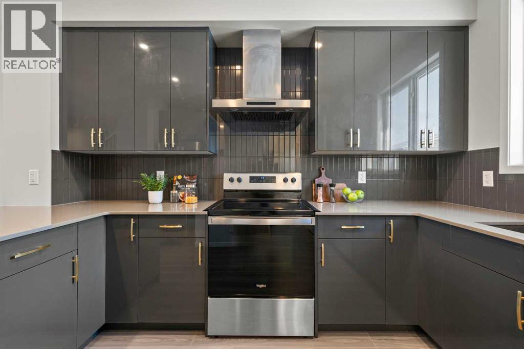 Single Family House for Sale in  Edith Road NW Glacier Ridge Calgary 