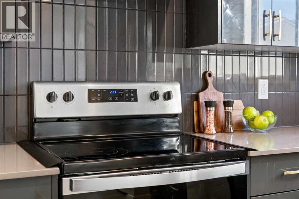 Single Family House for Sale in  Edith Road NW Glacier Ridge Calgary 