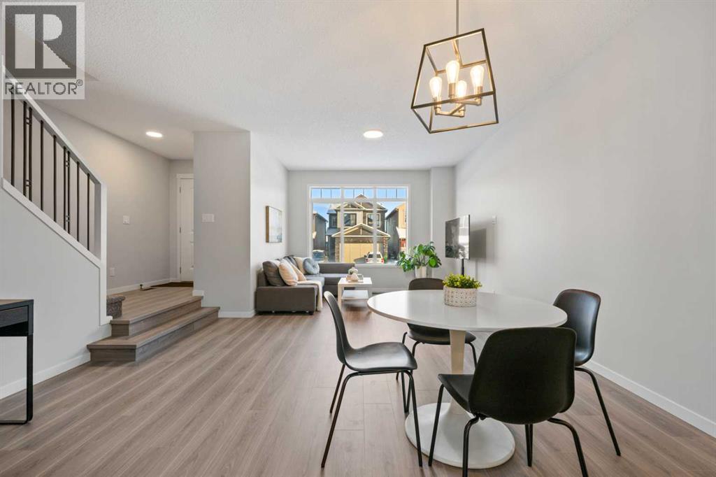 Single Family House for Sale in  Edith Road NW Glacier Ridge Calgary 