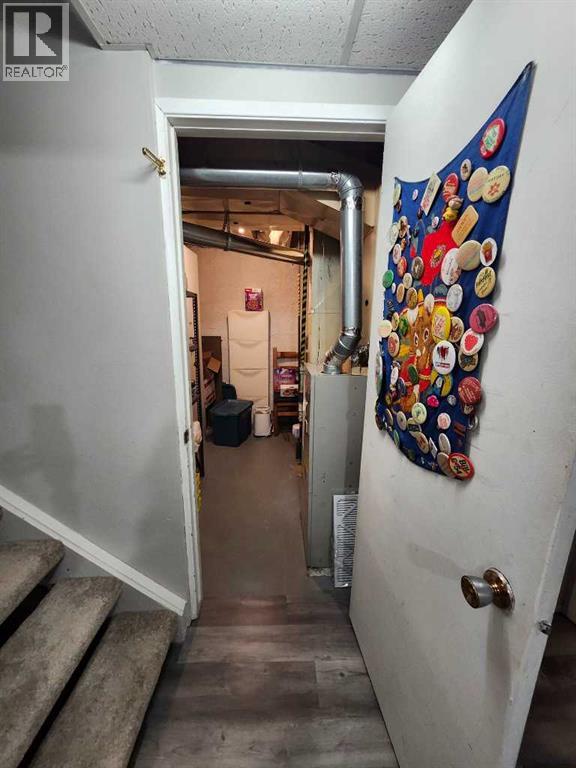 Single Family House 4 Level for Sale in  Addison Place SE Acadia Calgary 