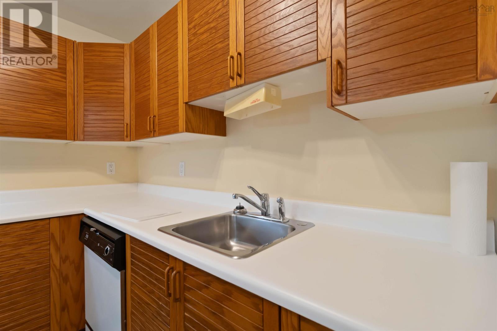 Property 21 of 31 of 408 51 River Lane