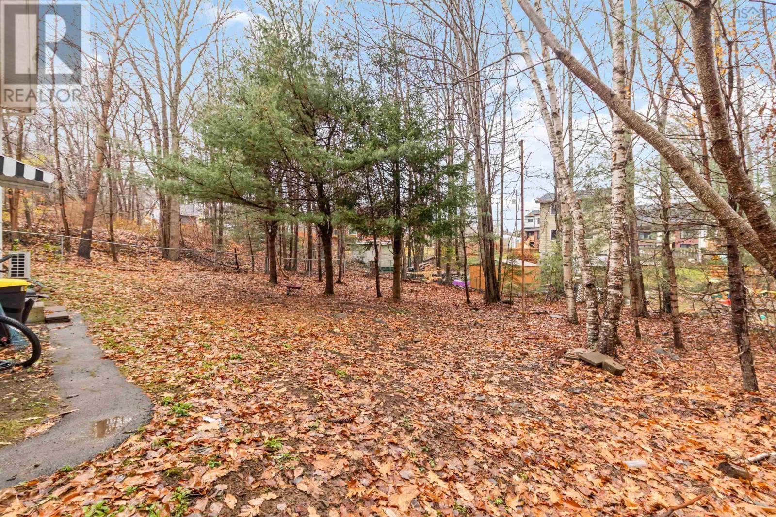 Property 16 of 27 of 14 DUBLIN Avenue