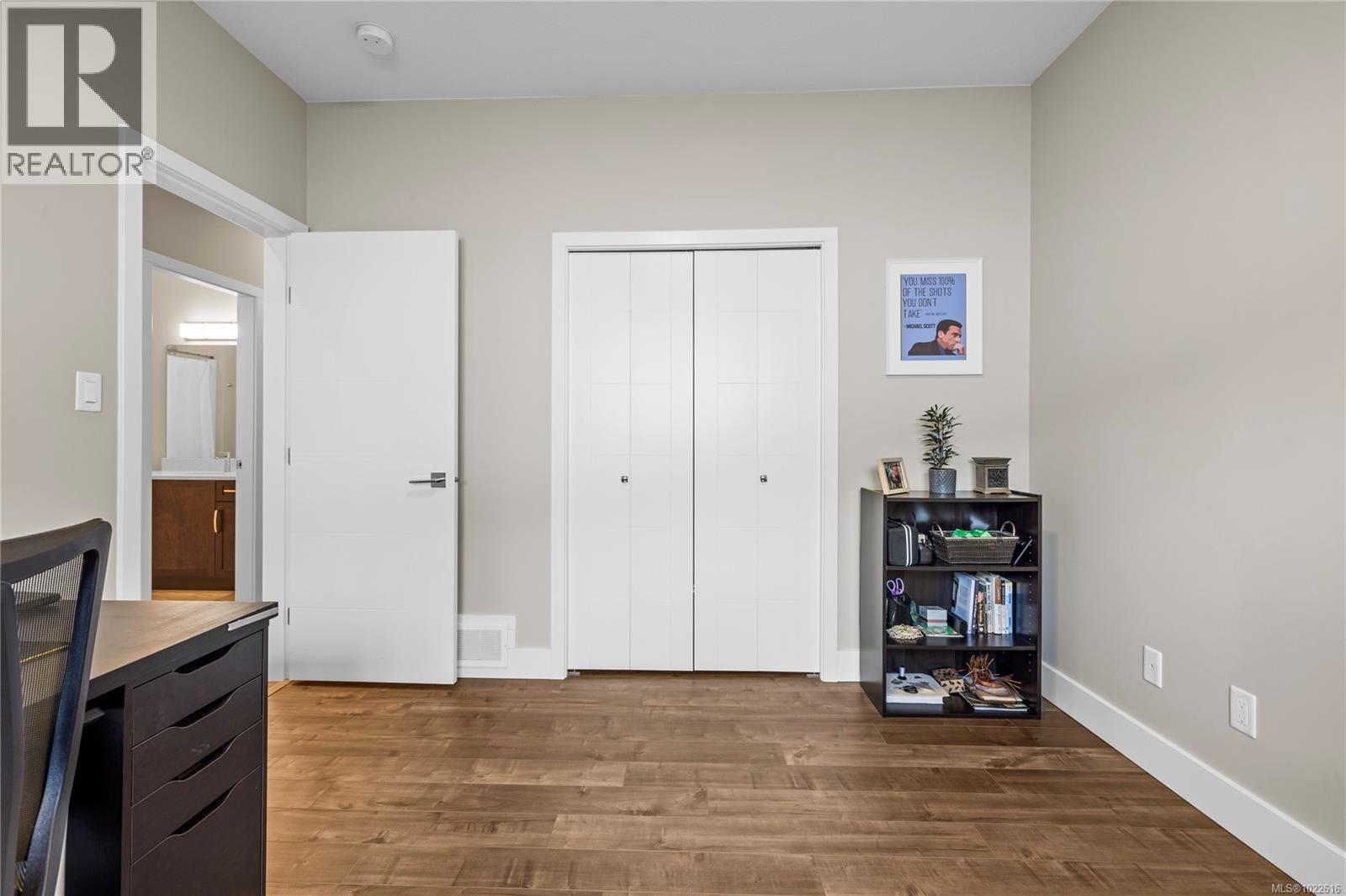 838 Stirling Dr, Ladysmith