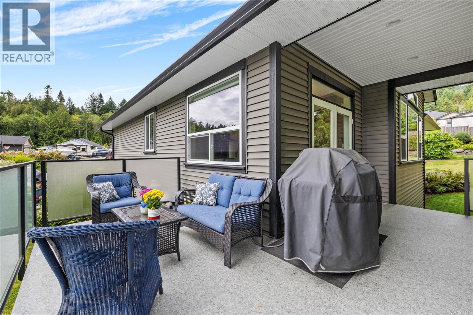 838 Stirling Dr, Ladysmith