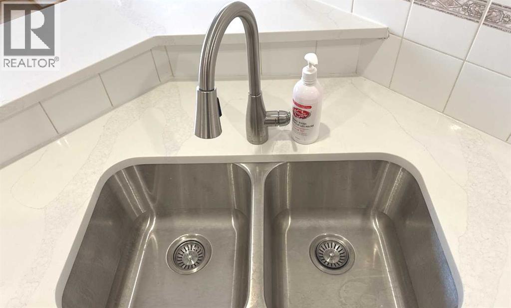 Single Family House for Sale in  Los Alamos Place NE Monterey Park Calgary 