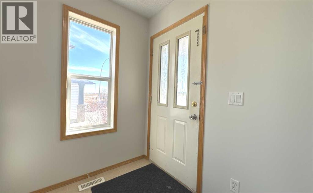 Single Family House for Sale in  Los Alamos Place NE Monterey Park Calgary 