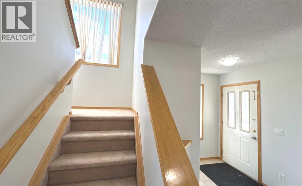 Single Family House for Sale in  Los Alamos Place NE Monterey Park Calgary 