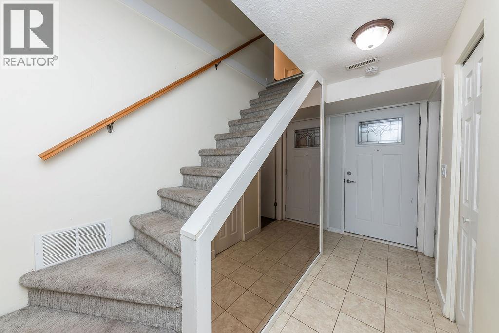 353 WADDINGTON Drive, Kamloops