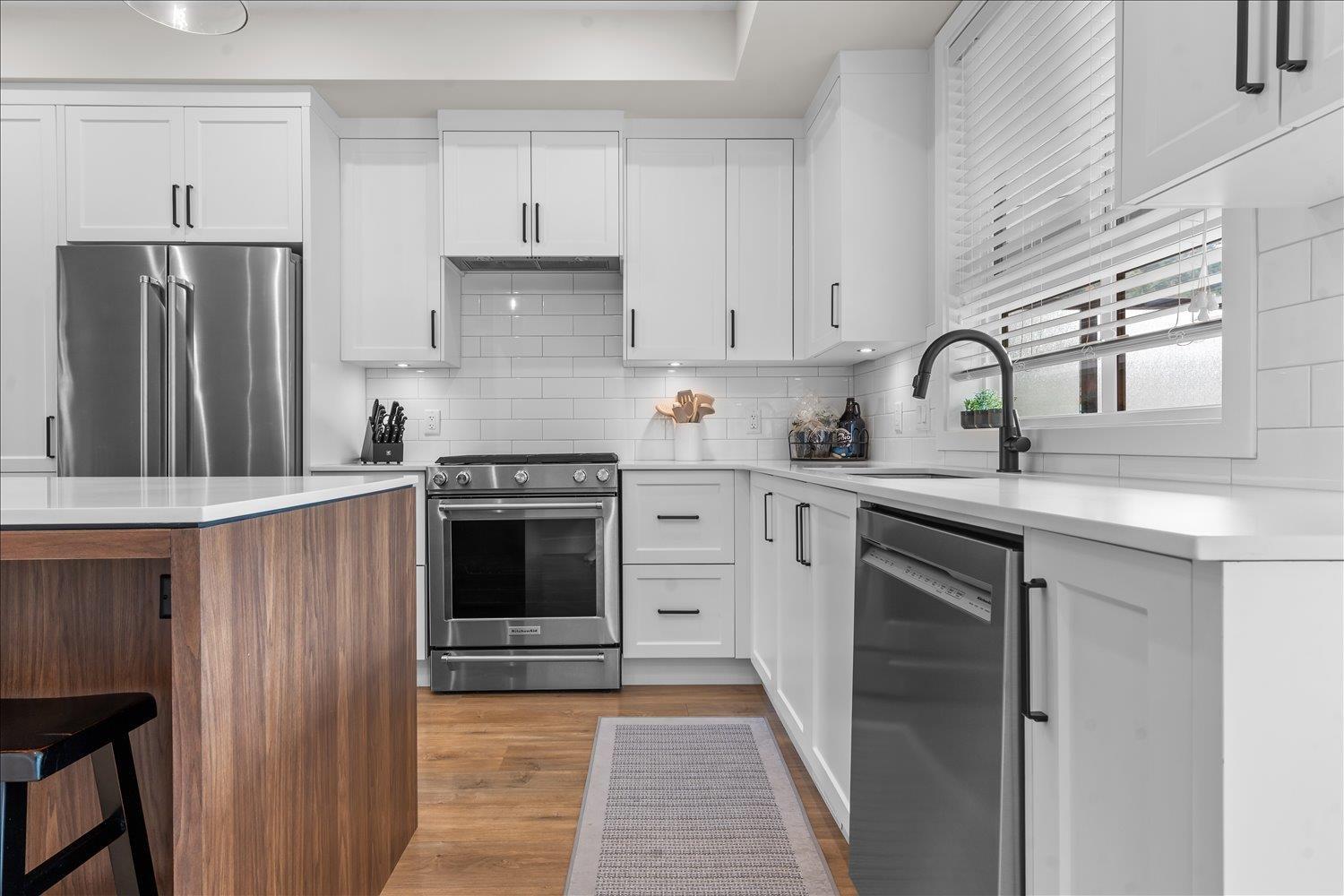 10 45500 CAMPUS DRIVE, Garrison Crossing, Chilliwack