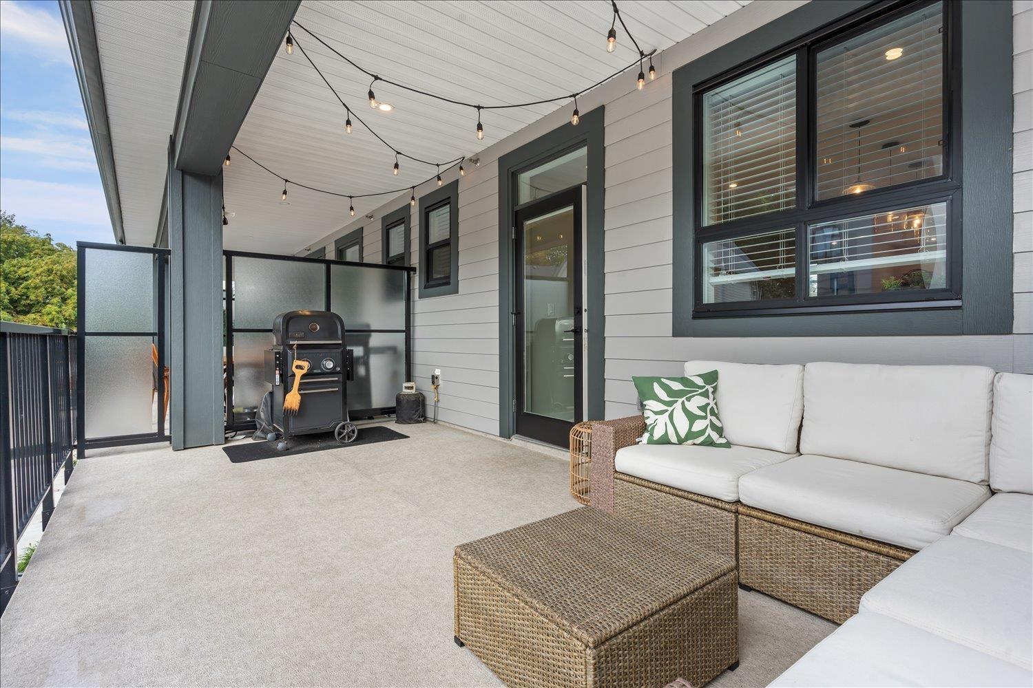 10 45500 CAMPUS DRIVE, Garrison Crossing, Chilliwack