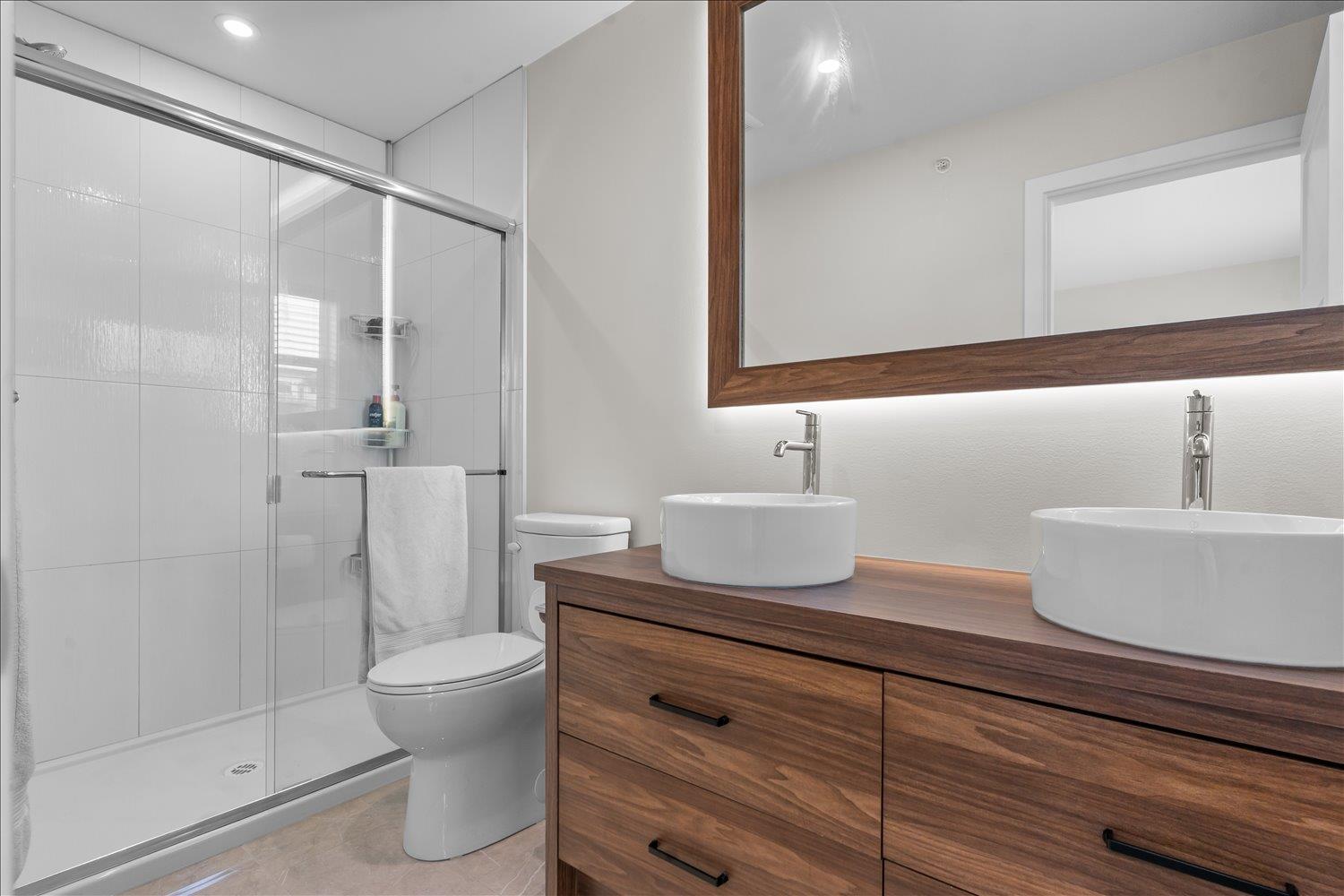 10 45500 CAMPUS DRIVE, Garrison Crossing, Chilliwack