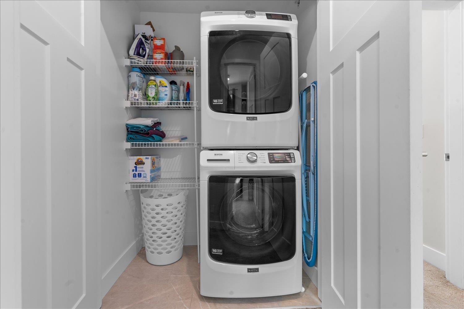 10 45500 CAMPUS DRIVE, Garrison Crossing, Chilliwack