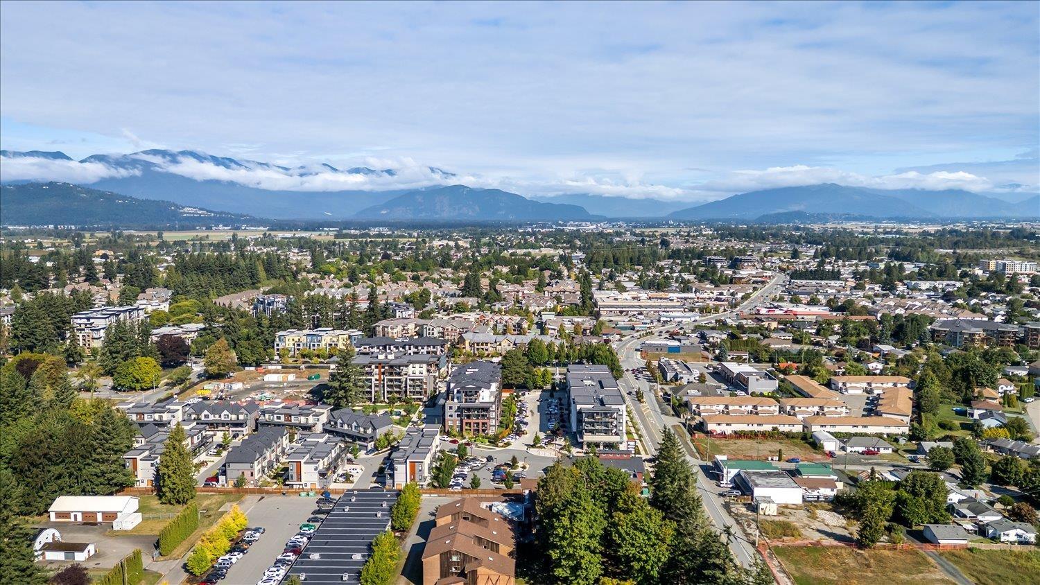 10 45500 CAMPUS DRIVE, Garrison Crossing, Chilliwack