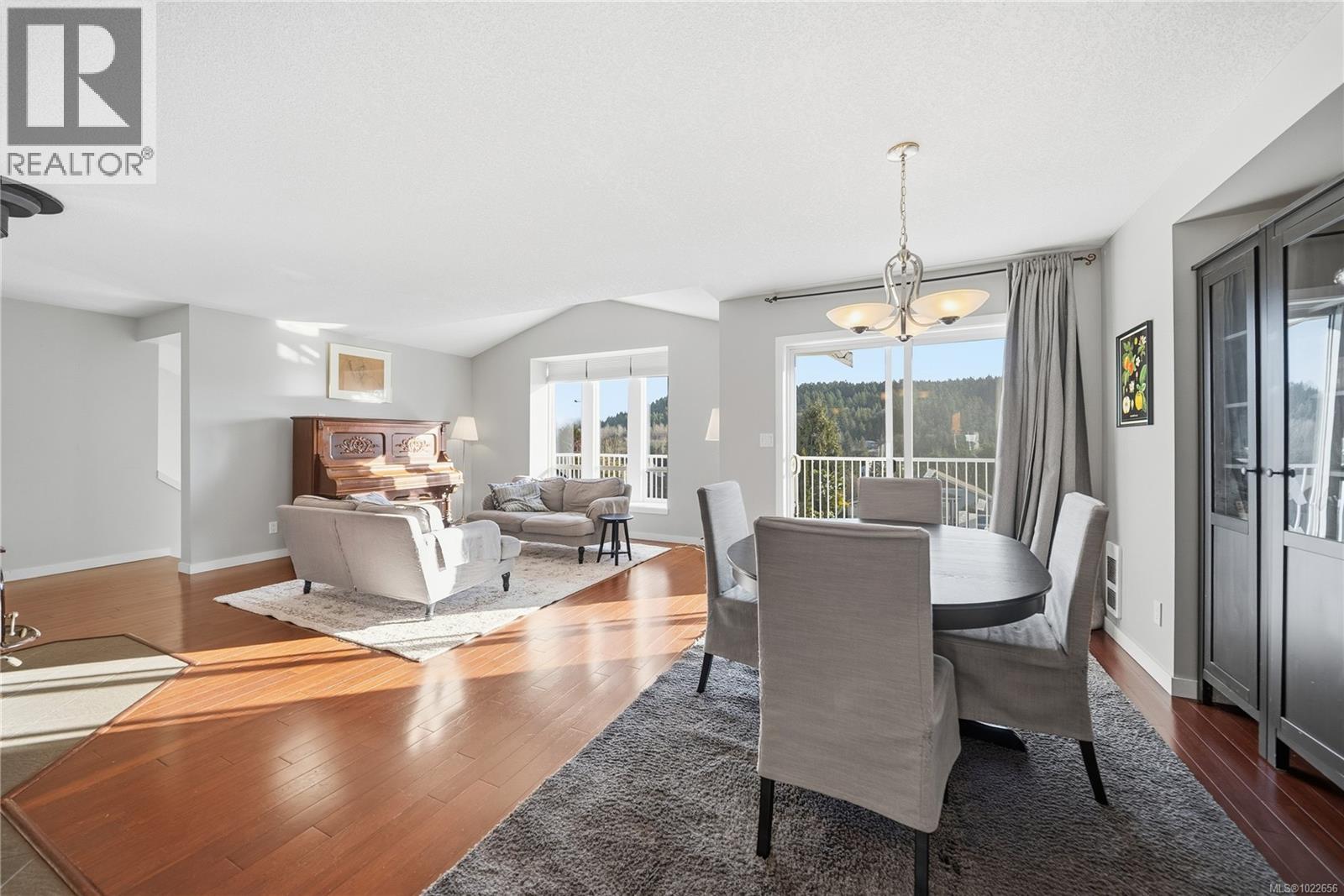 1787 Montana Rd, Nanaimo