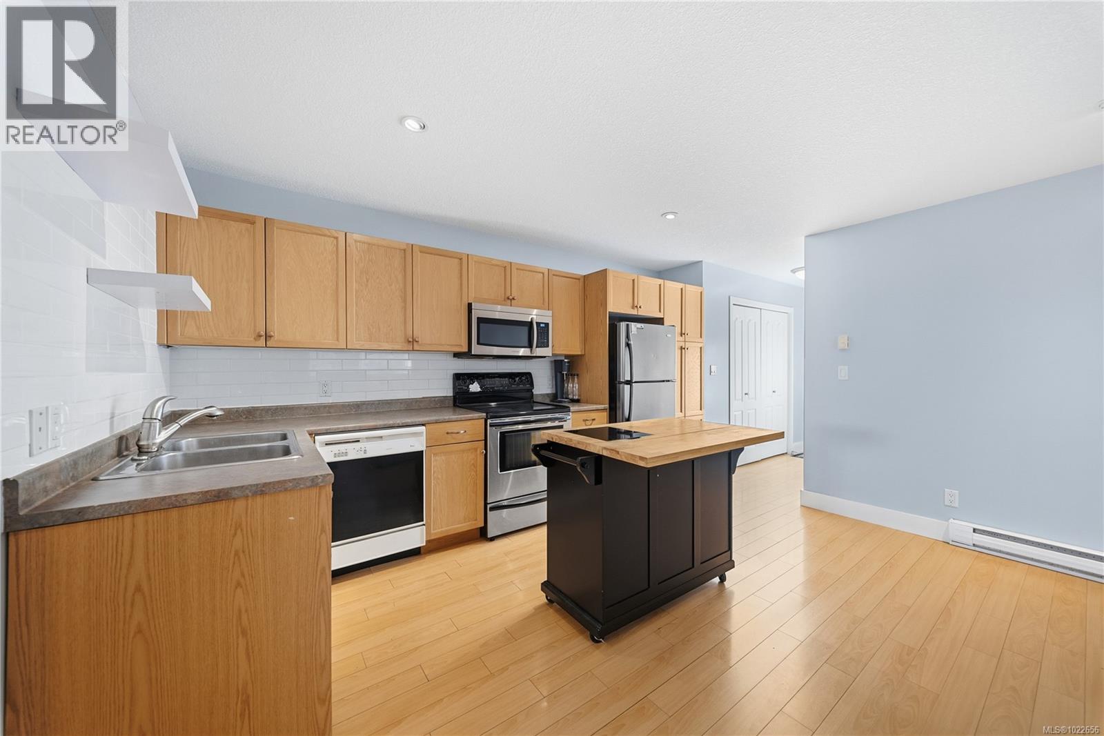 1787 Montana Rd, Nanaimo