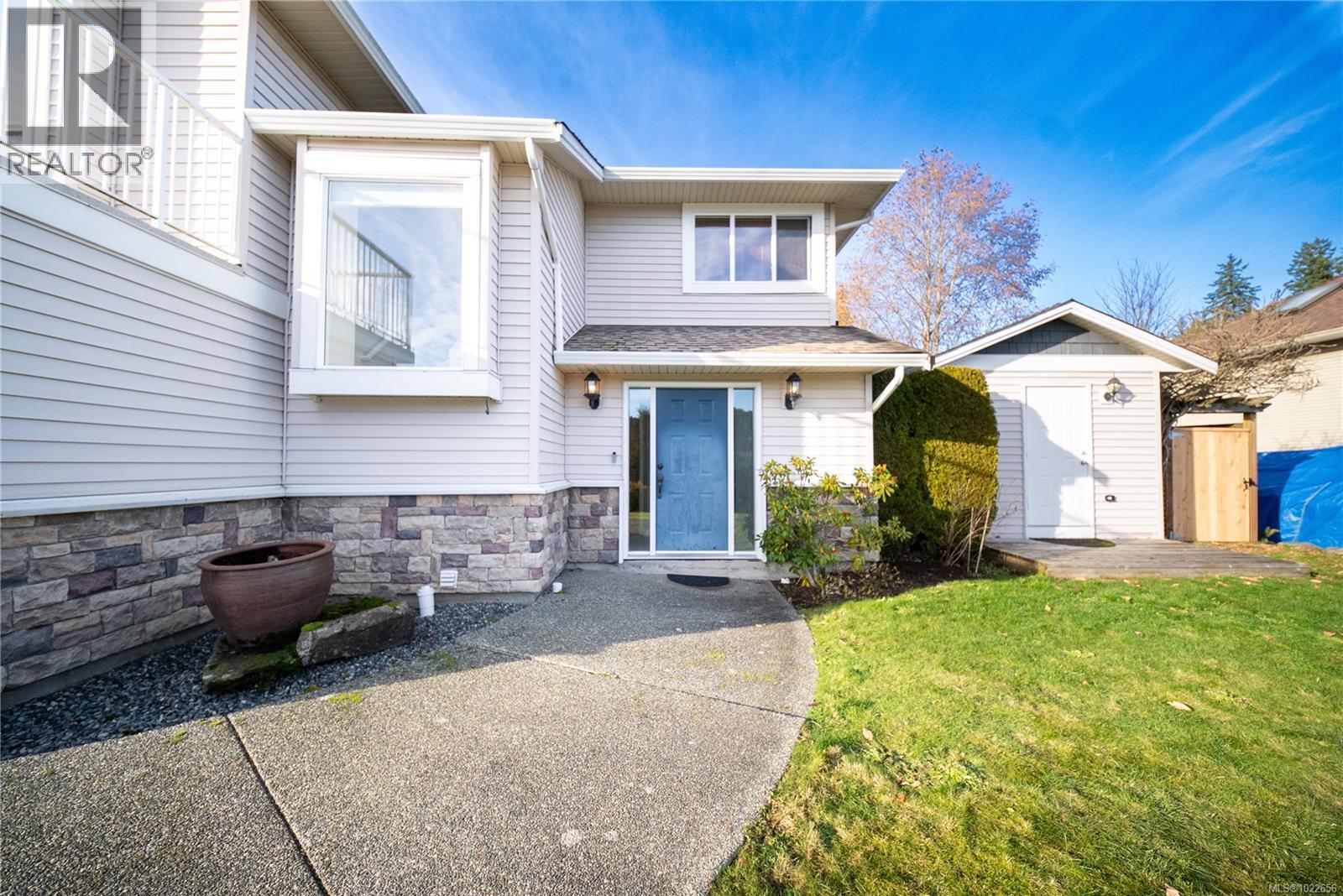 1787 Montana Rd, Nanaimo