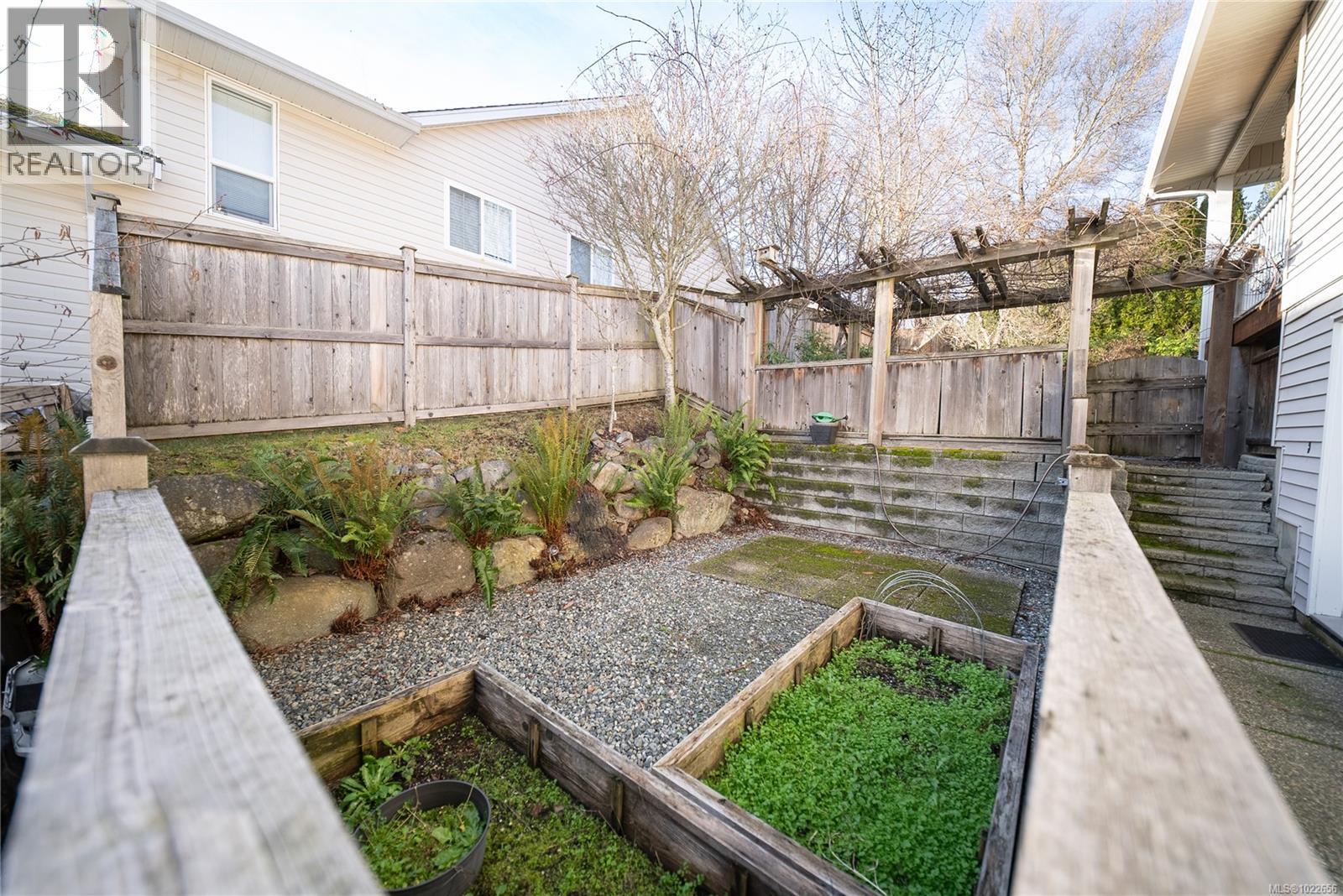 1787 Montana Rd, Nanaimo