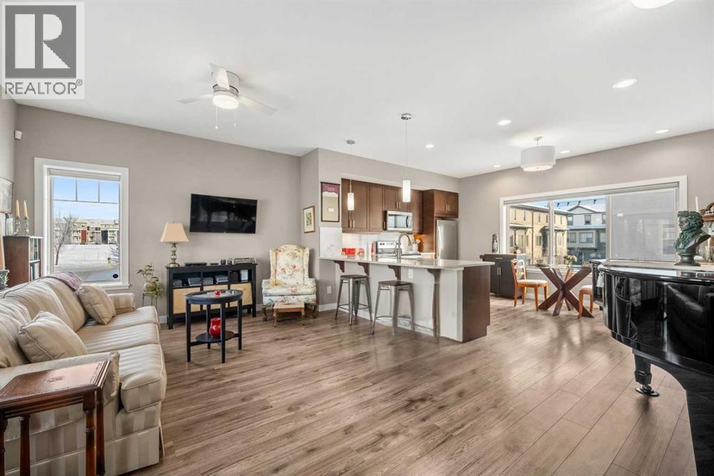 32 Horseshoe Crescent, Cochrane