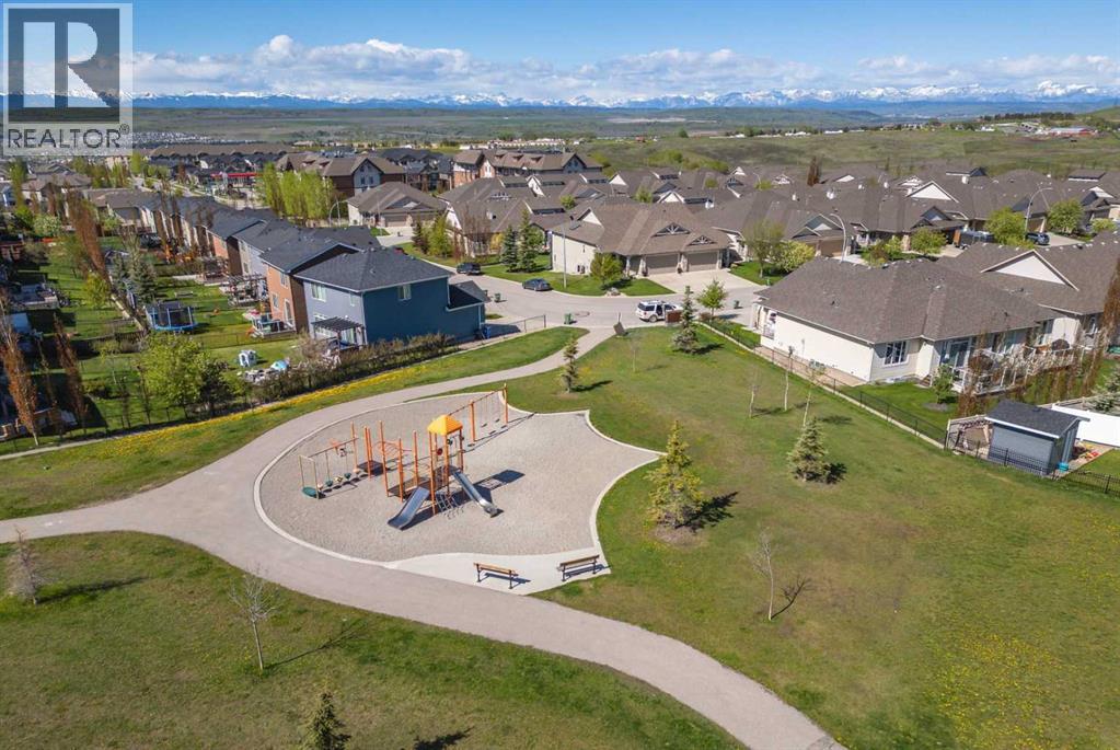 32 Horseshoe Crescent, Cochrane