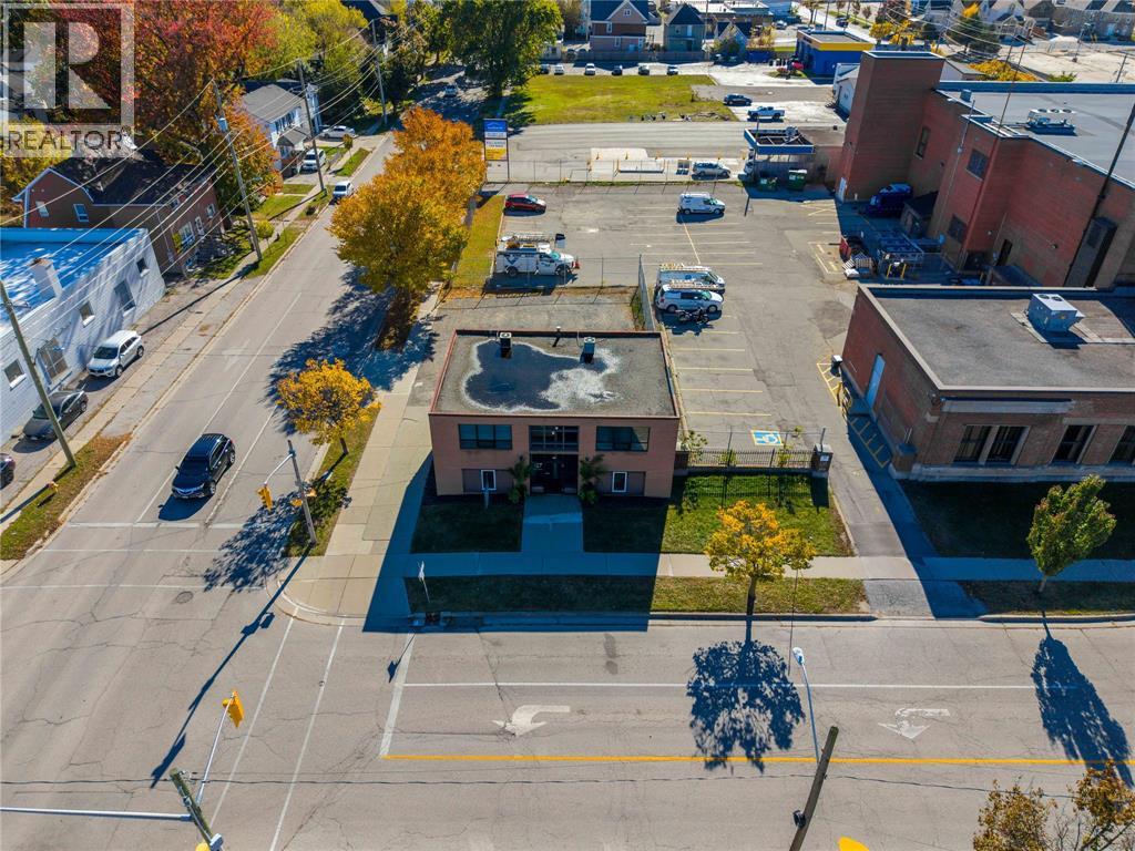 219 LOCHIEL STREET, Sarnia, Ontario, N7T4C8 — Photo 39