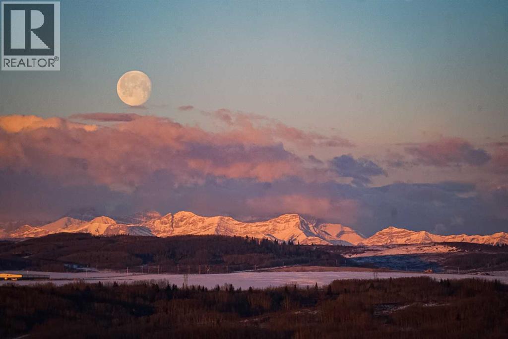 40 Heritage Hill, Cochrane