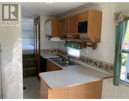 13 - 9 Tamarac Road, Northern Bruce Peninsula, ON N0H2R0 Photo 10