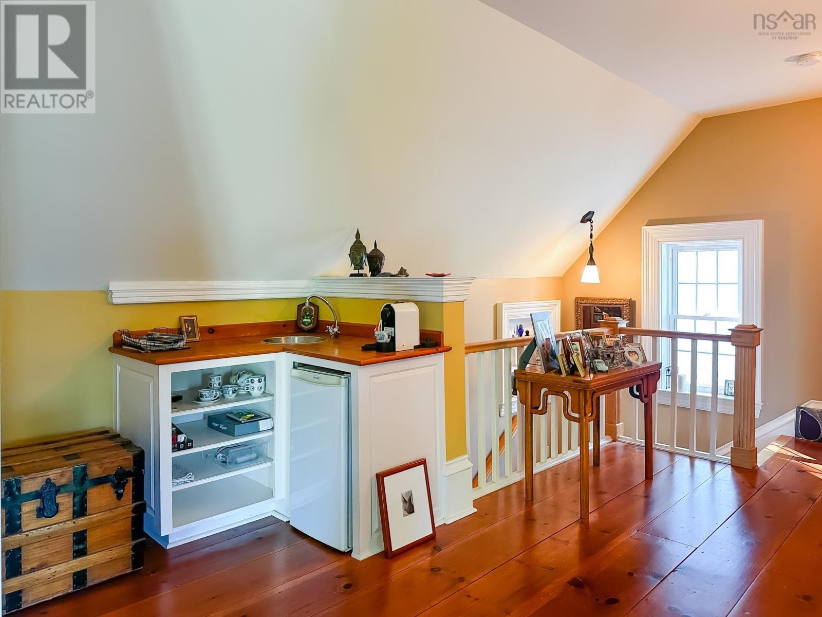 Property 23 of 49 of 1999 Grand Pre Road