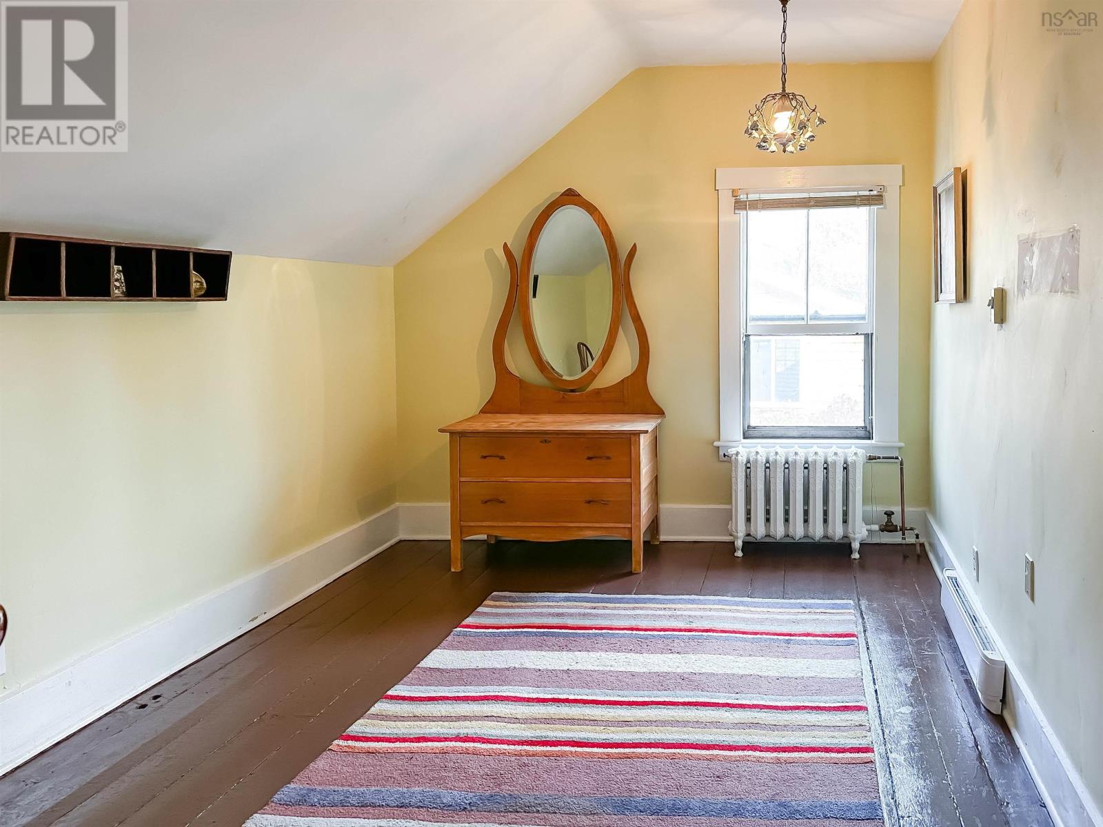 Property 29 of 48 of 525 Main Street