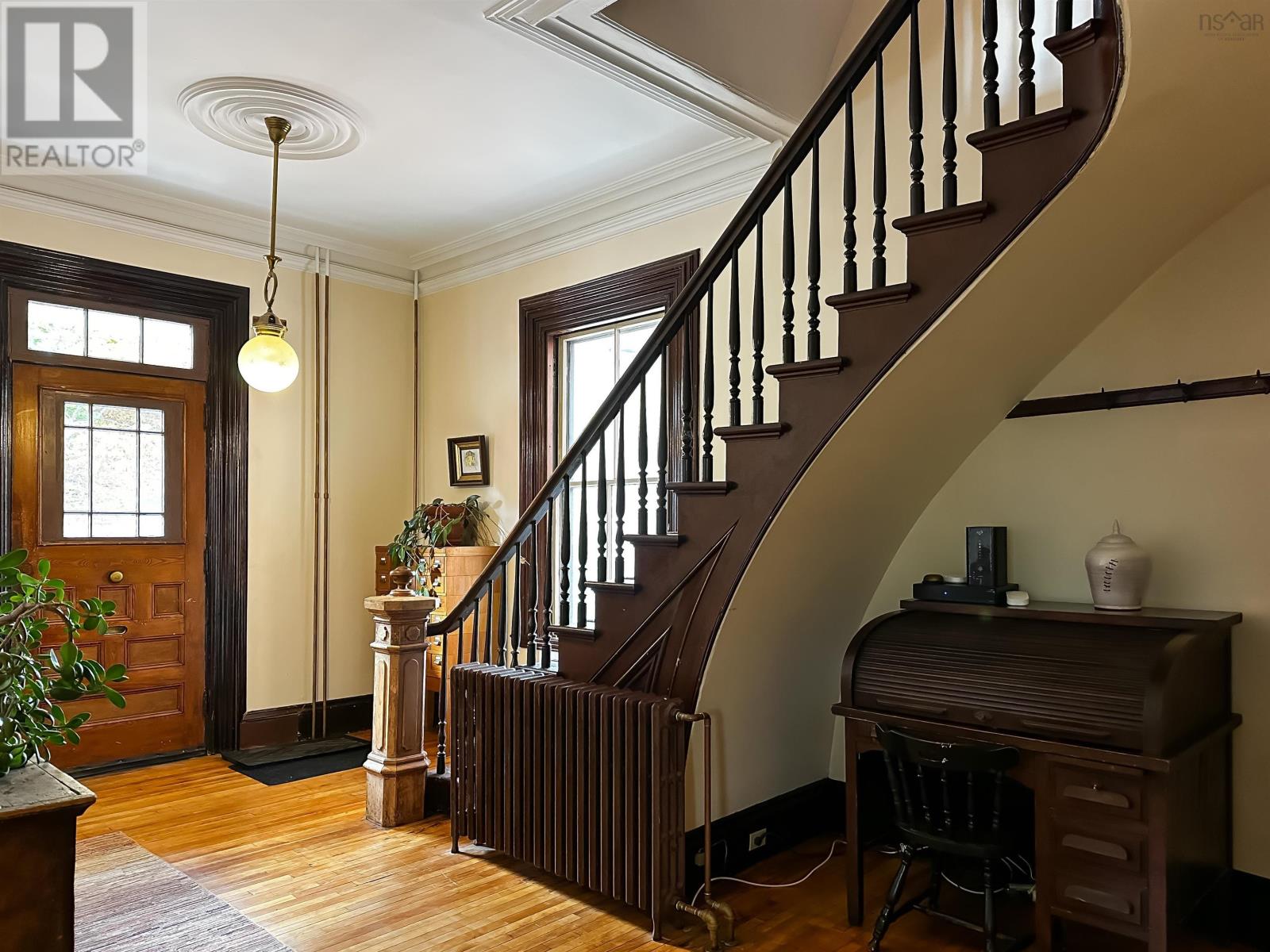 Property 21 of 48 of 525 Main Street