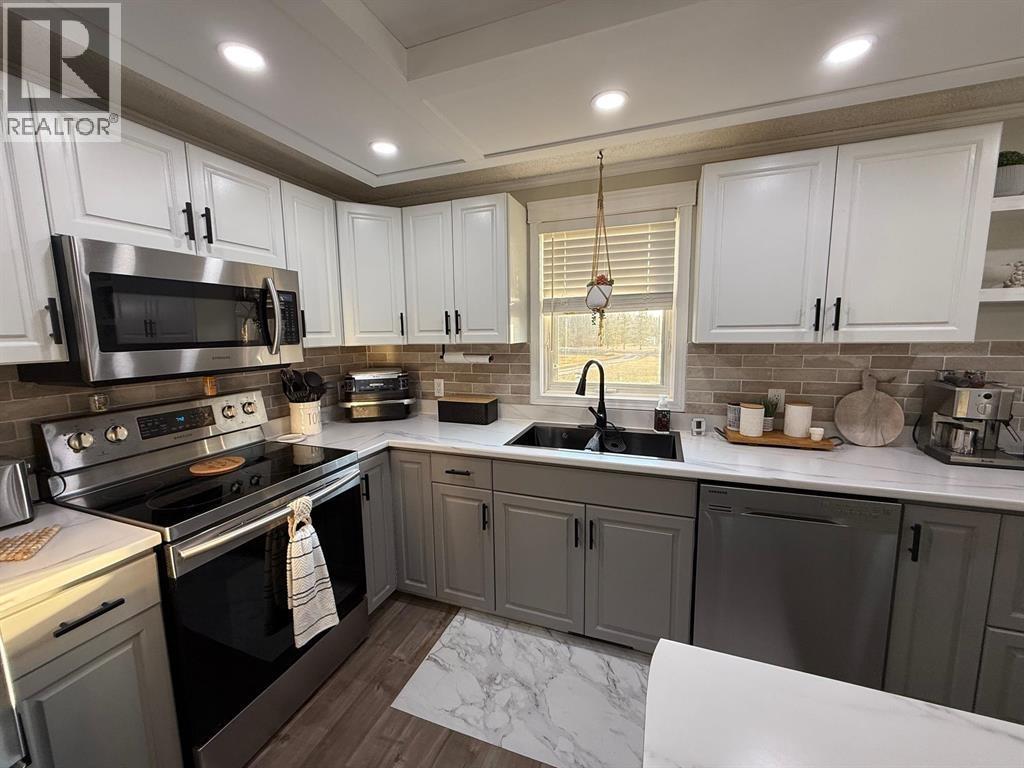 51 PEBBLE DRIVE, Fort Nelson