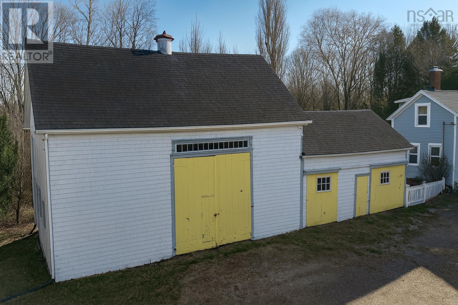 Property 6 of 47 of 6624 Highway 221 Lakeville NS