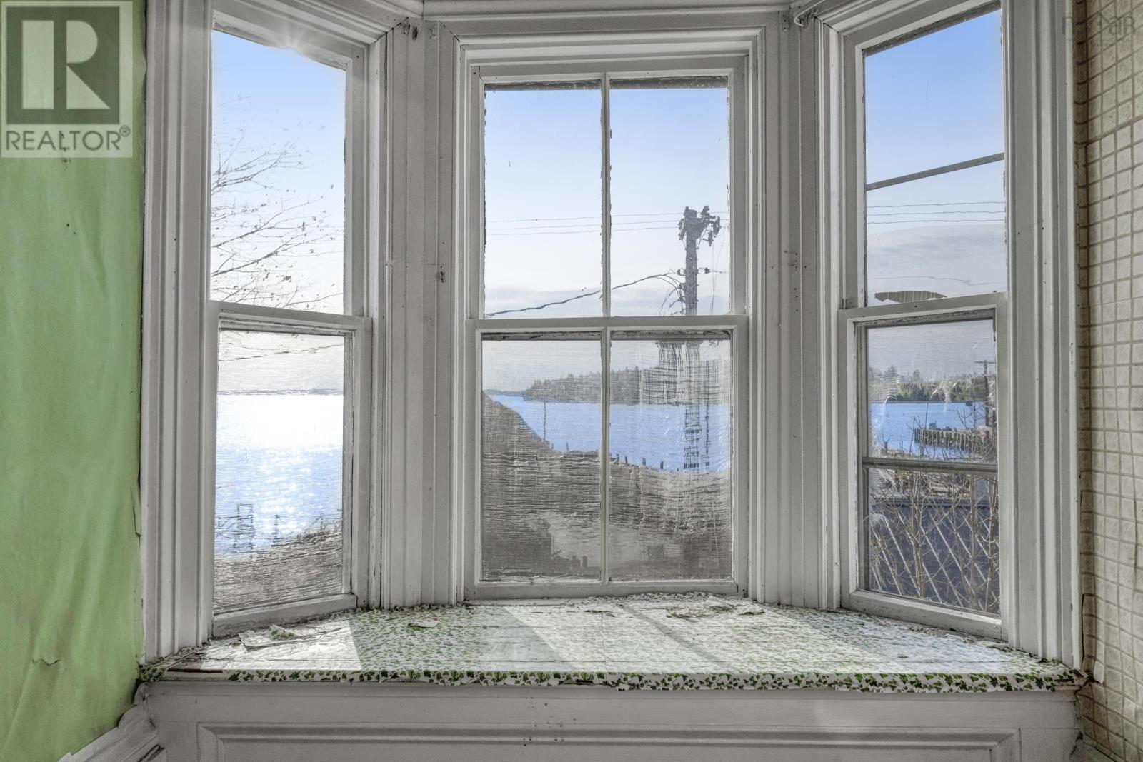 Property 7 of 33 of 200 Montague Street