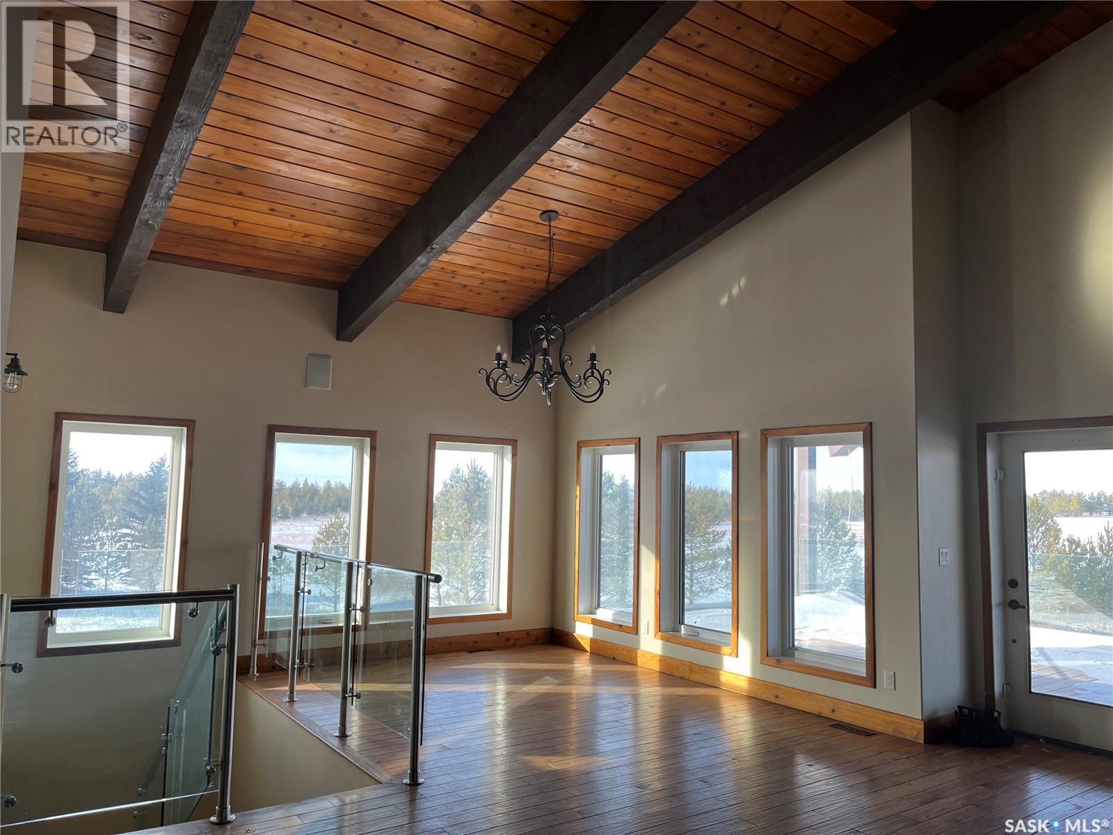 RM OF LUMSDEN ACREAGE REGINA BEACH AREA - 12