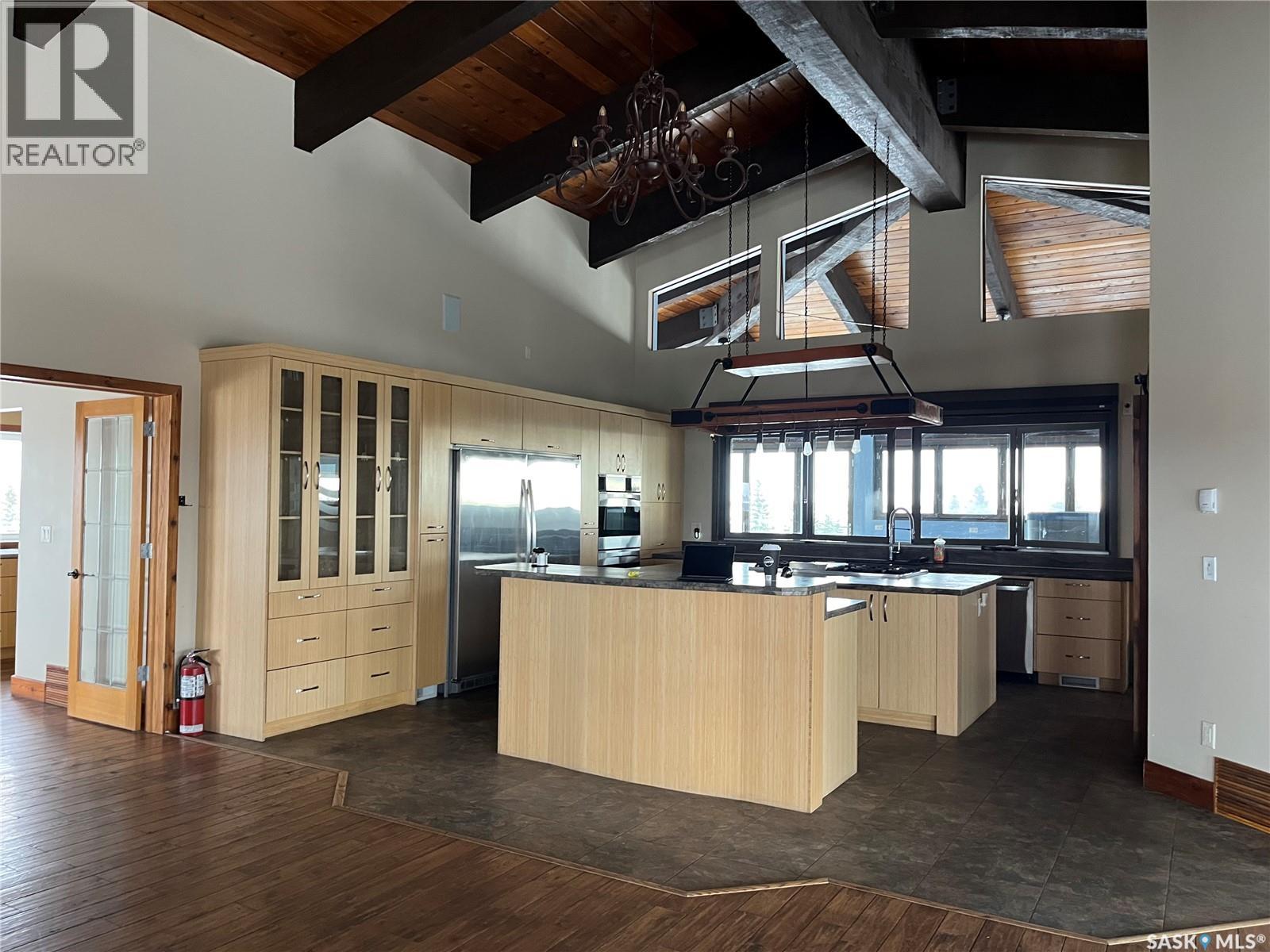 RM OF LUMSDEN ACREAGE REGINA BEACH AREA - 13