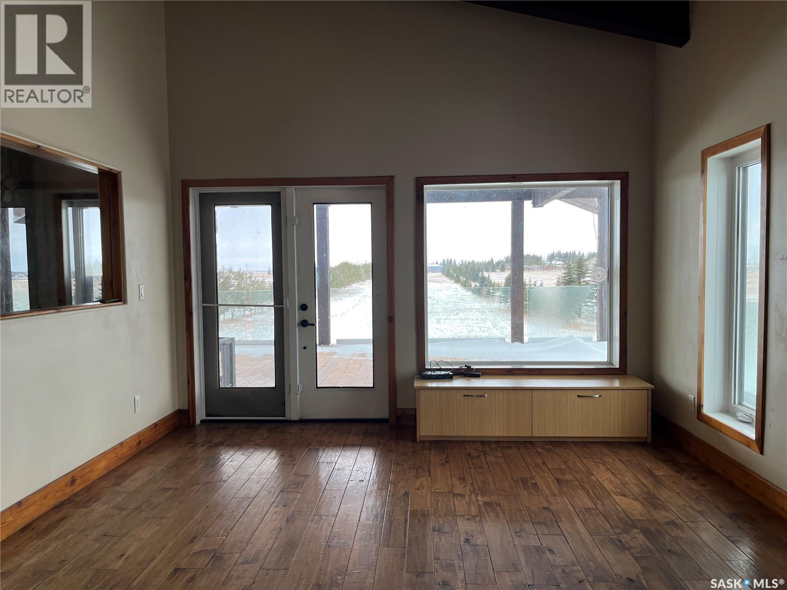 RM OF LUMSDEN ACREAGE REGINA BEACH AREA - 22