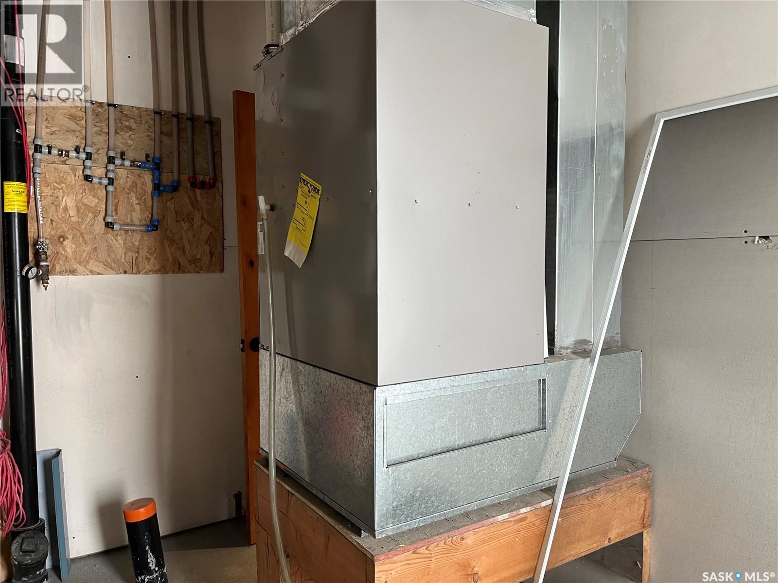 RM OF LUMSDEN ACREAGE REGINA BEACH AREA - 33