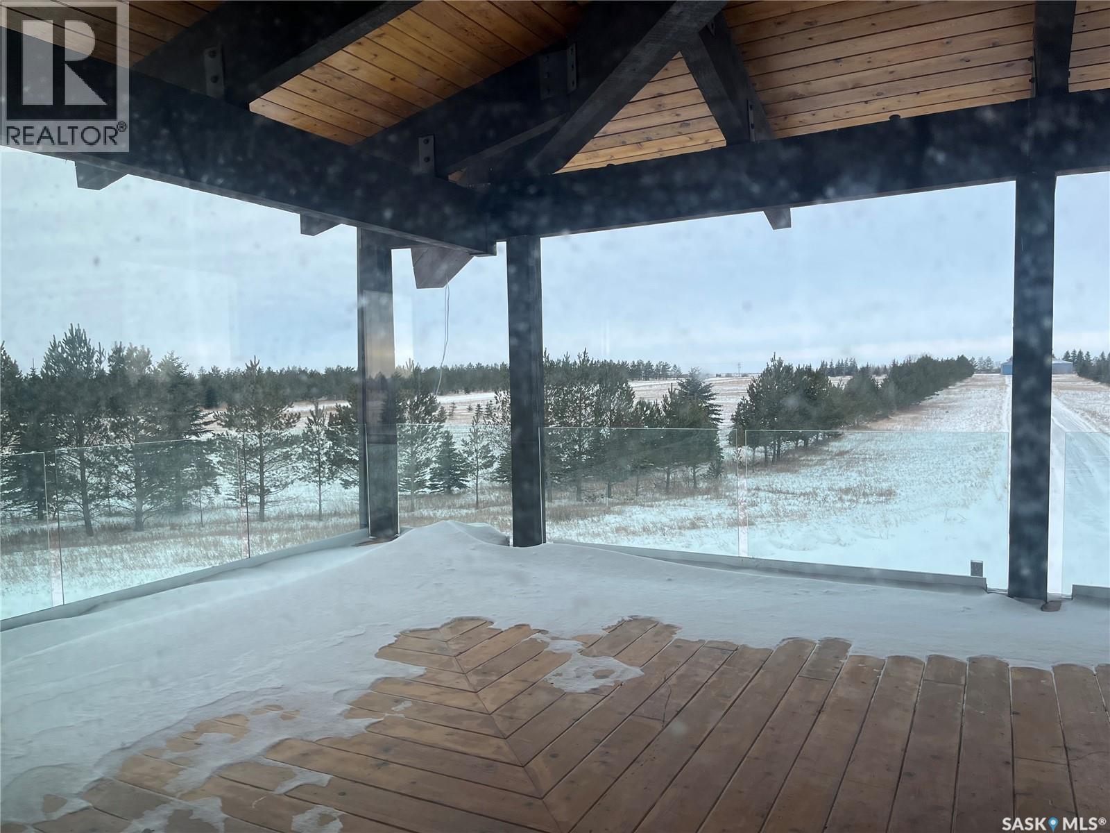 RM OF LUMSDEN ACREAGE REGINA BEACH AREA - 38