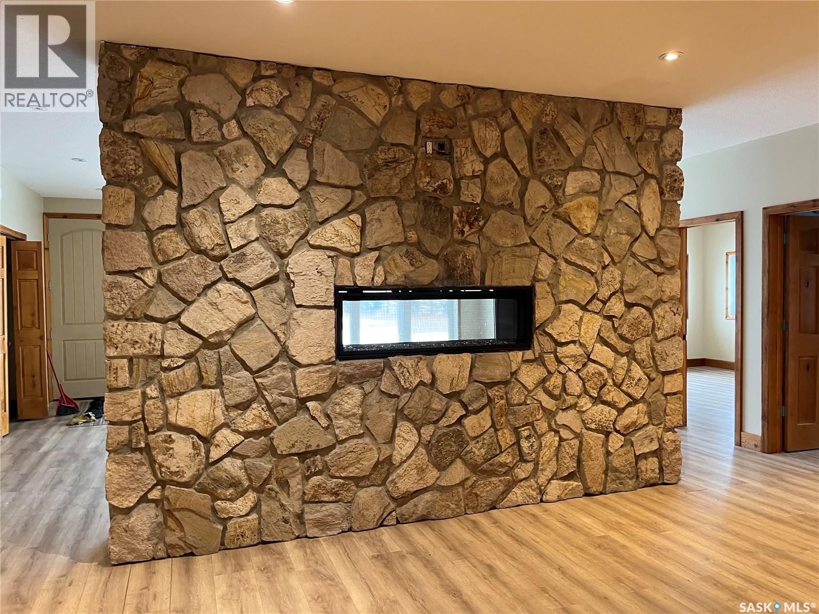 RM OF LUMSDEN ACREAGE REGINA BEACH AREA - 42