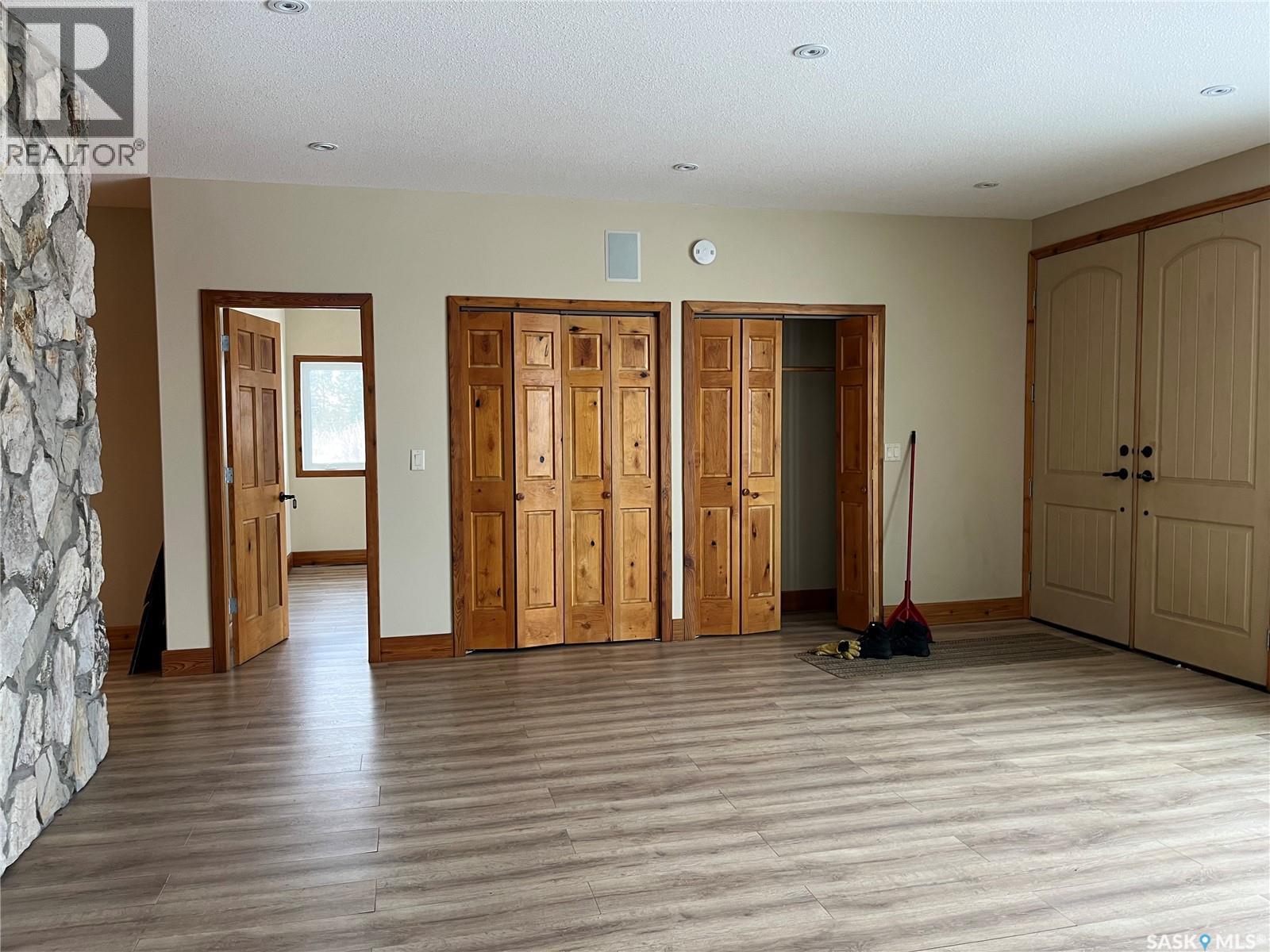 RM OF LUMSDEN ACREAGE REGINA BEACH AREA - 45