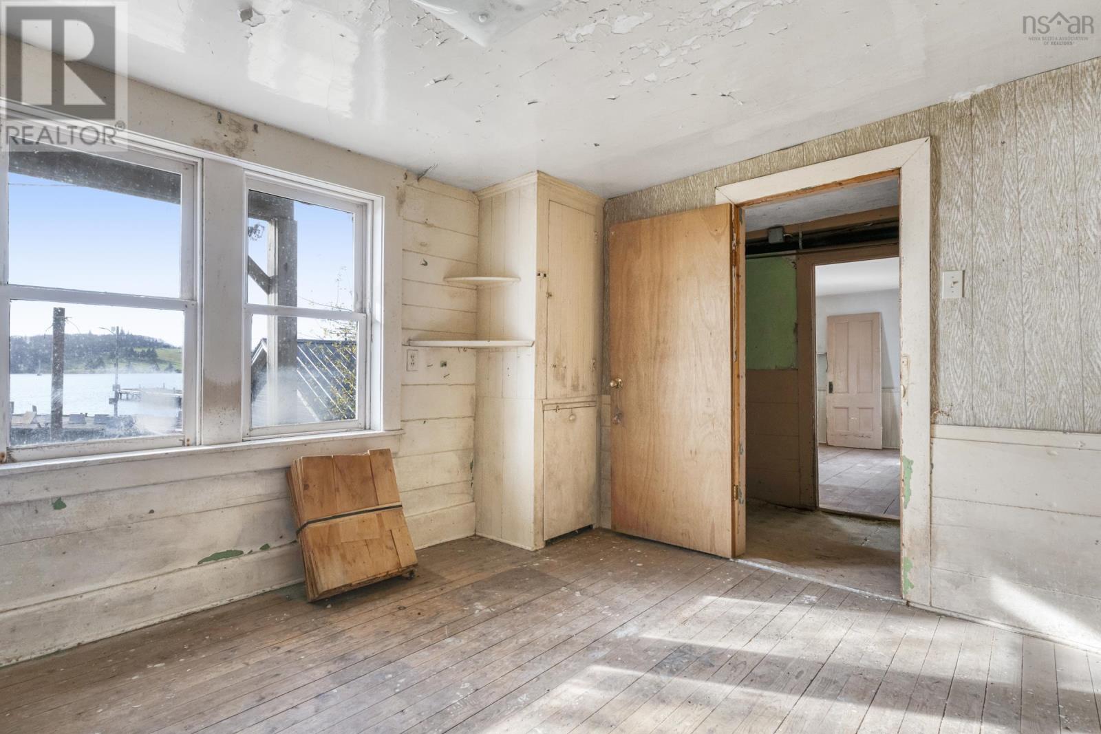 Property 24 of 33 of 200 Montague Street