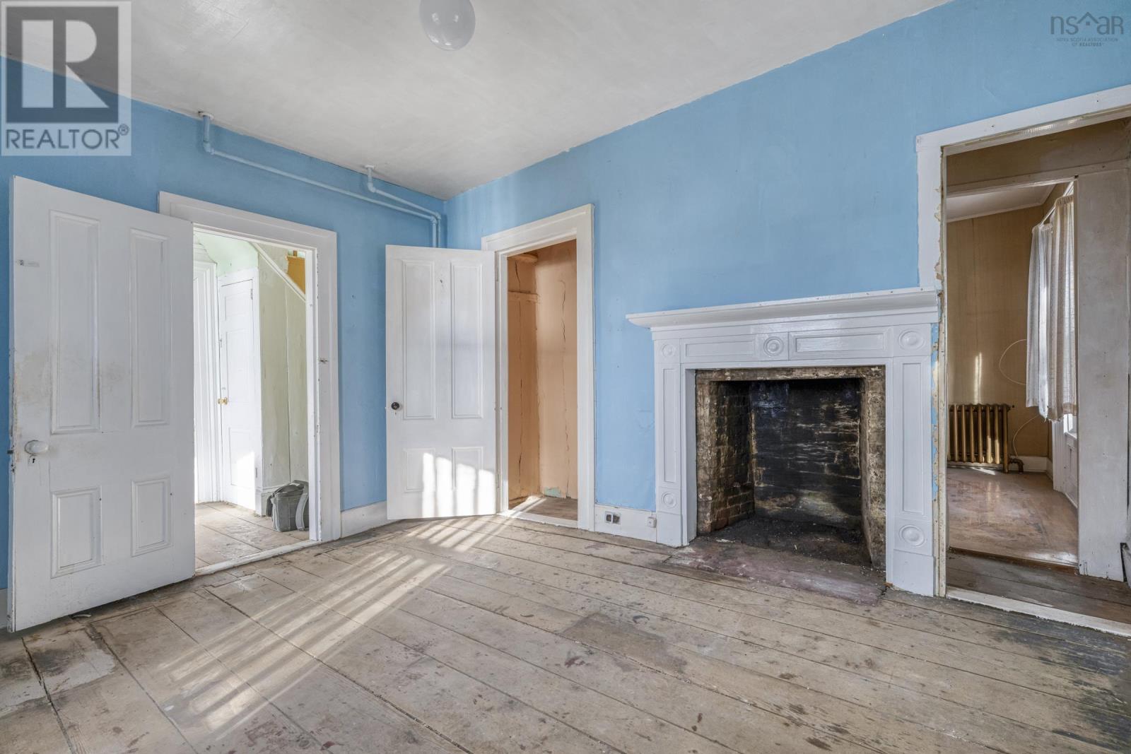 Property 12 of 33 of 200 Montague Street