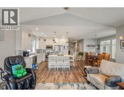 4pc Ensuite bath - 2450 Radio Tower Road Unit# 269, Oliver, BC V0H1T1 Photo 6