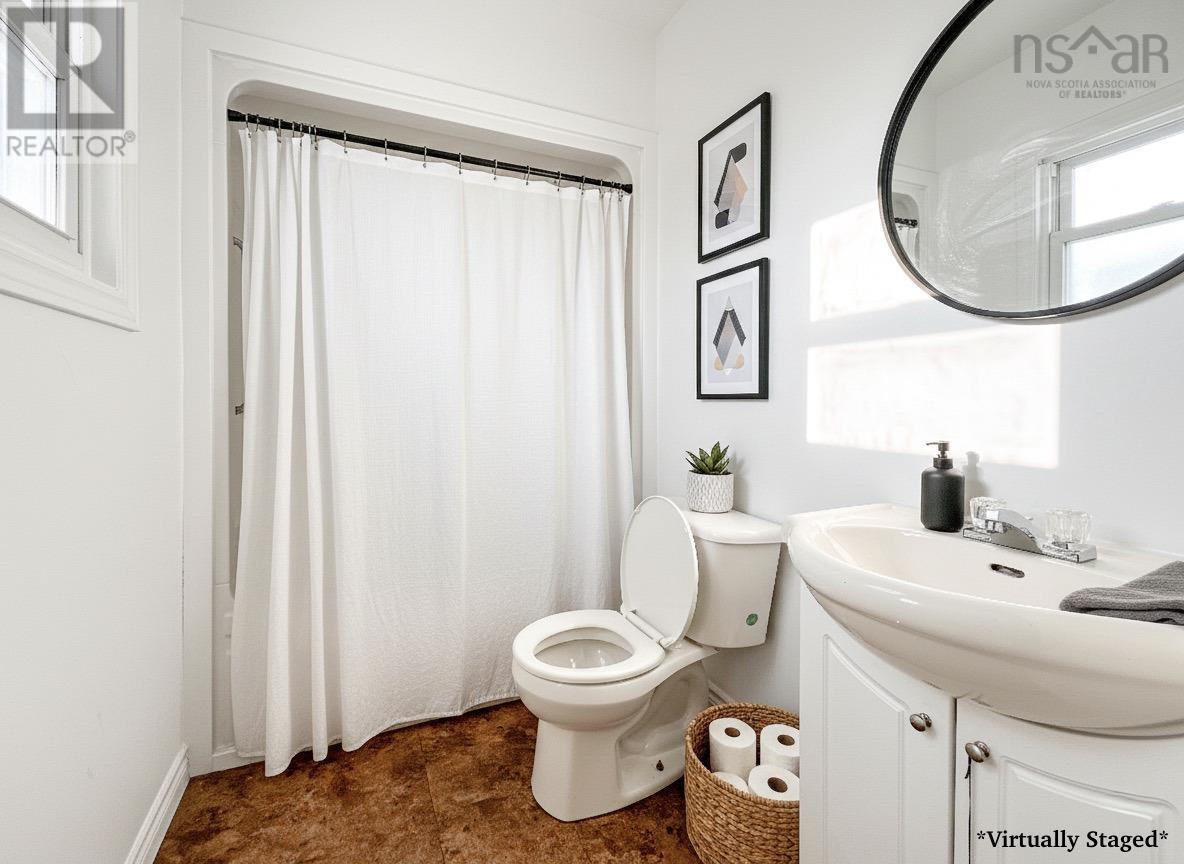 Property 13 of 19 of 3538 Bay Avenue