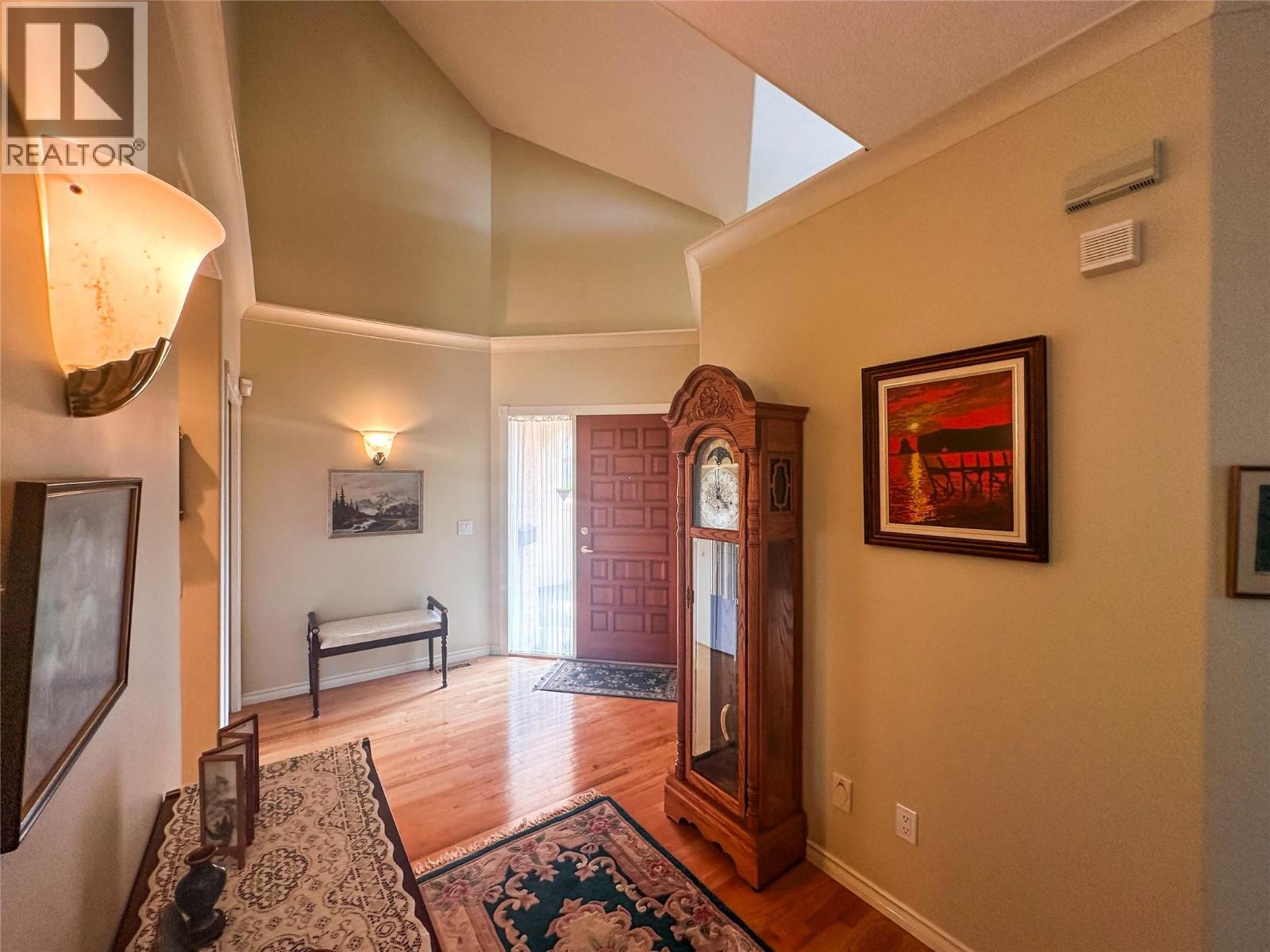 #101 45 HUDSONS BAY TRAIL - 20